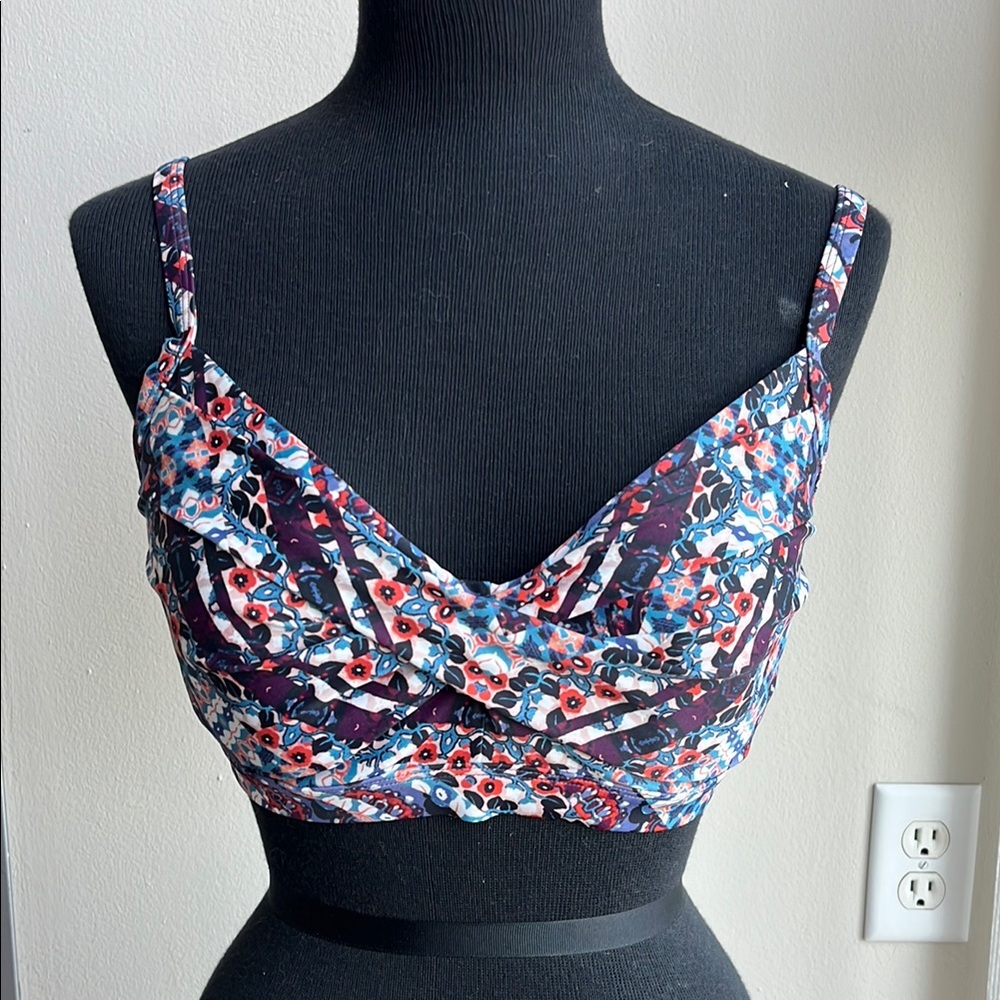 Athleta Purple Floral Swimsuit Top